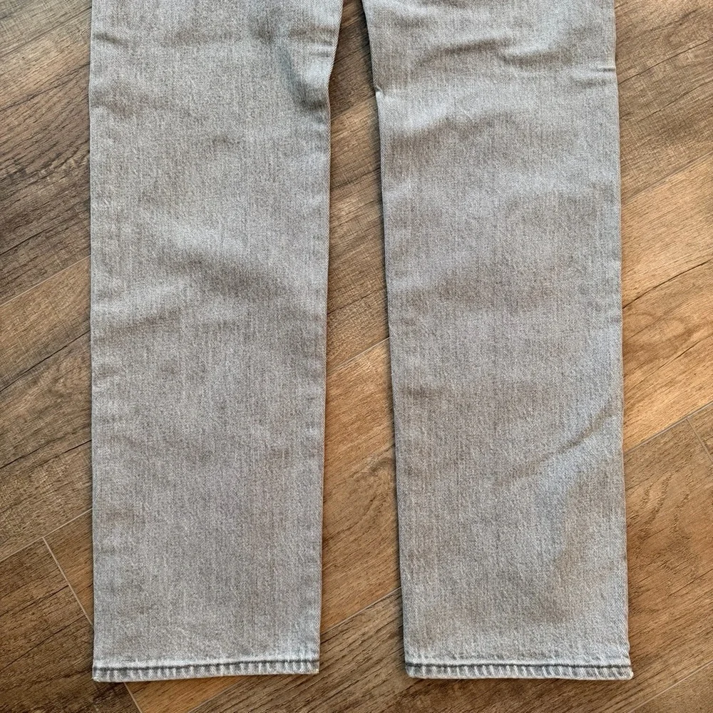 Levis these could